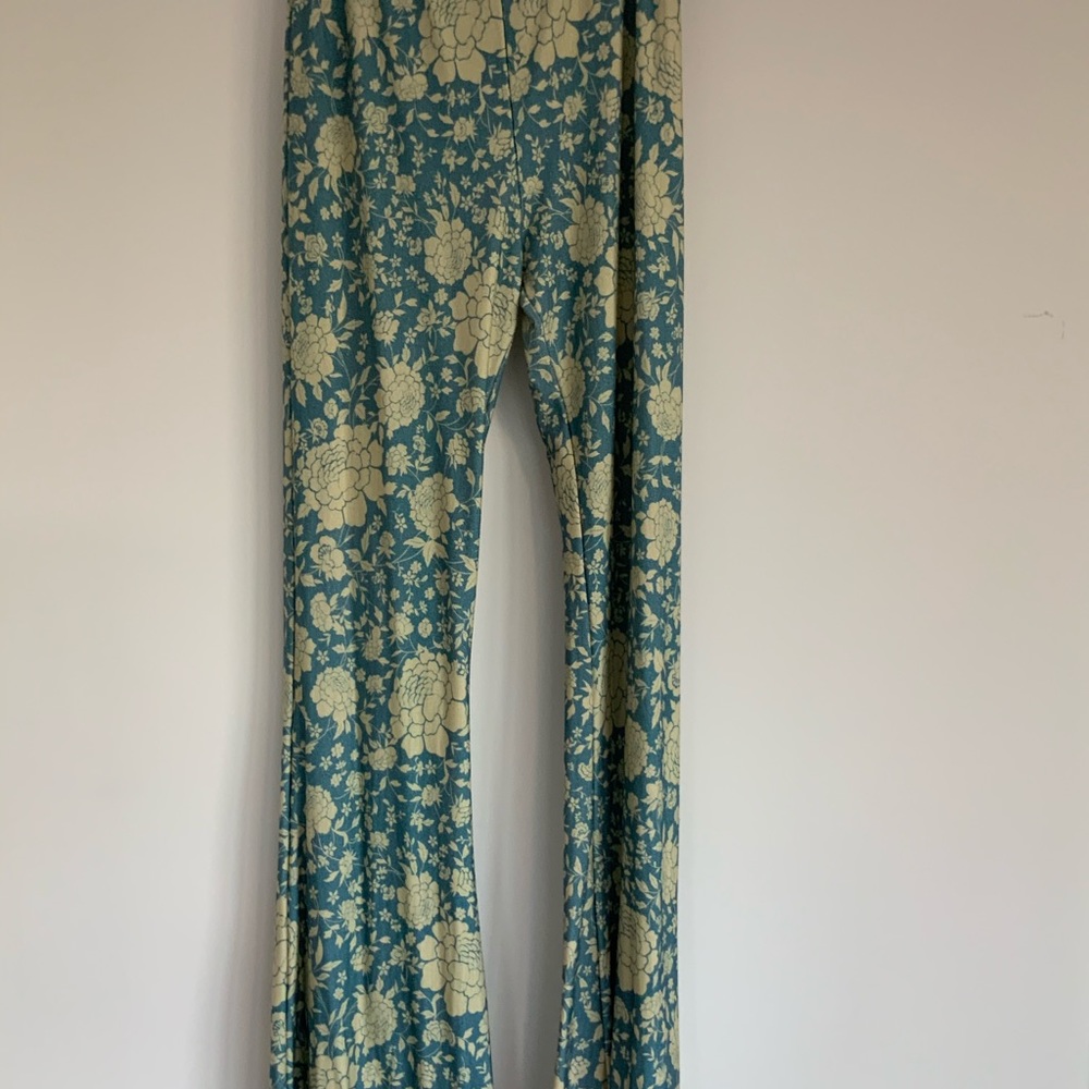 Novella Royal Janis Bells Altered!